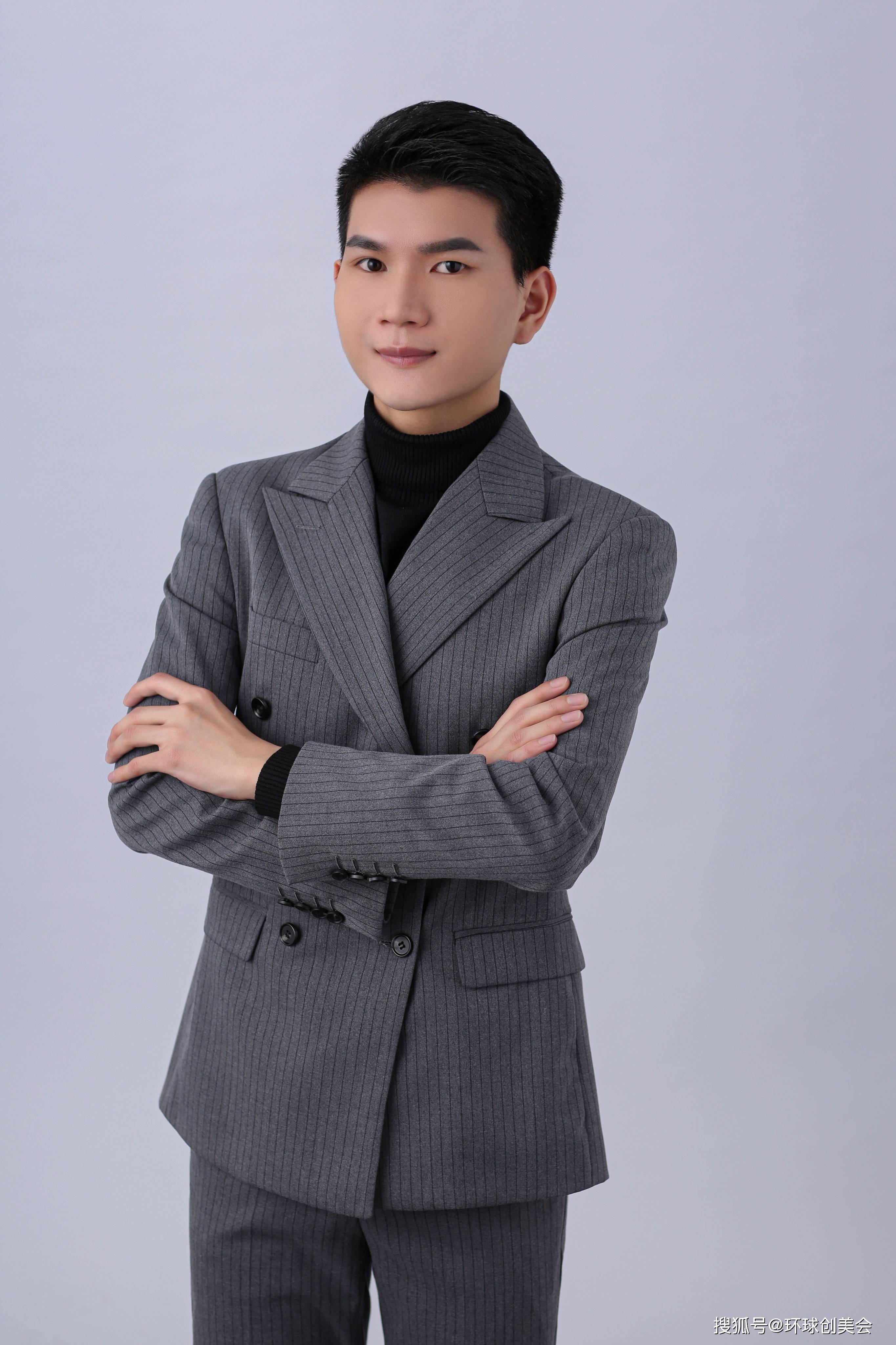 且华威 导演 & 创意总监